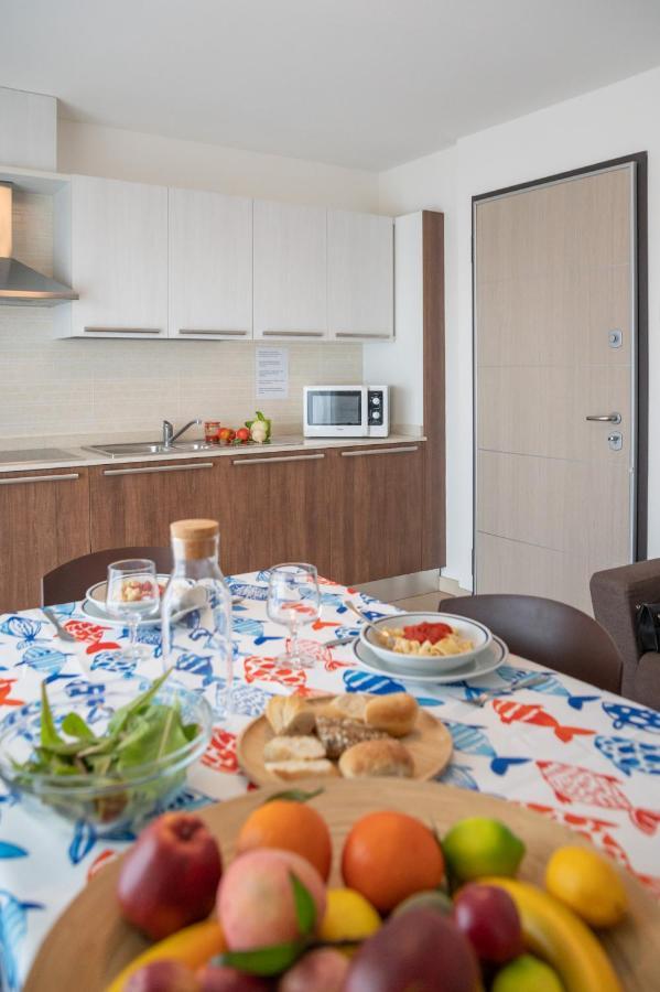 Residenza Monica Lägenhet Lignano Sabbiadoro Exteriör bild