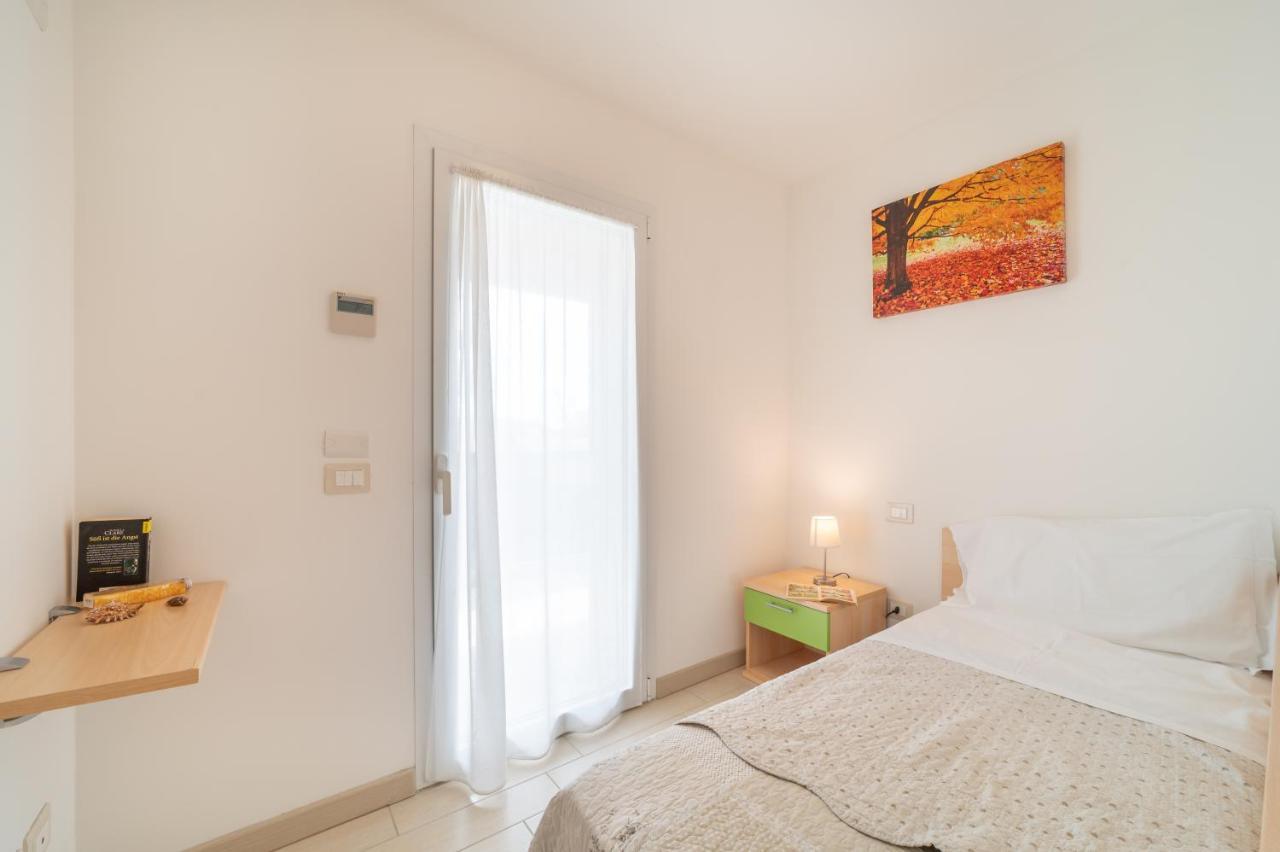 Residenza Monica Lägenhet Lignano Sabbiadoro Exteriör bild