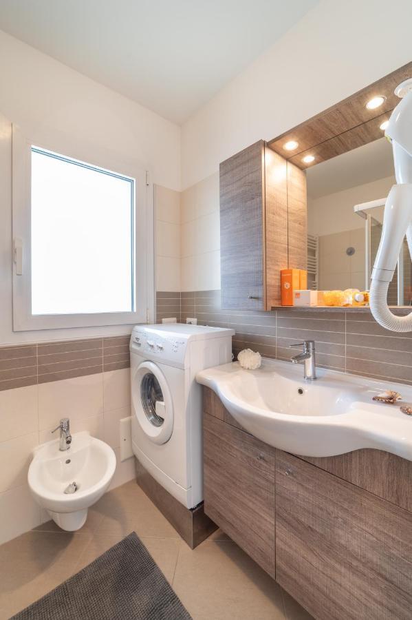 Residenza Monica Lägenhet Lignano Sabbiadoro Exteriör bild