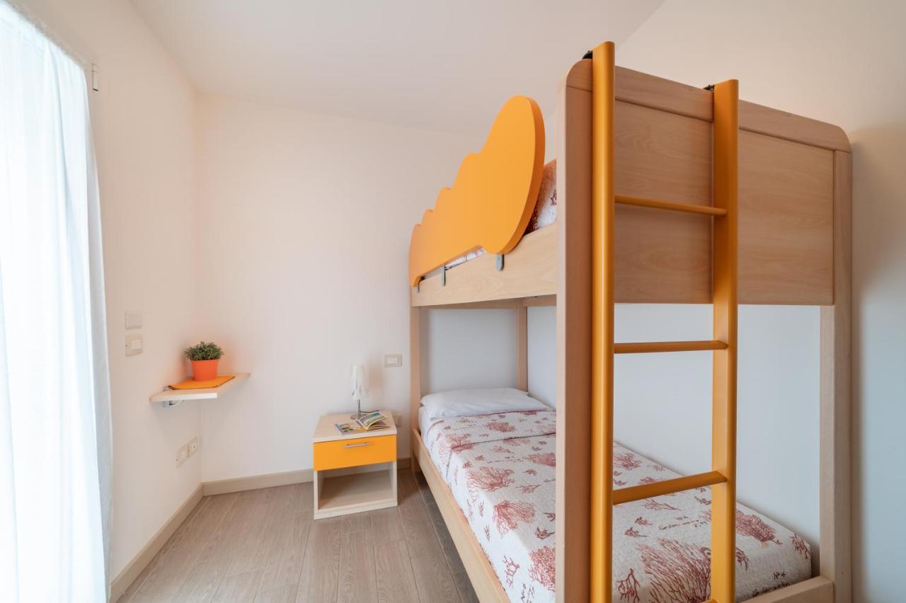 Residenza Monica Lägenhet Lignano Sabbiadoro Exteriör bild