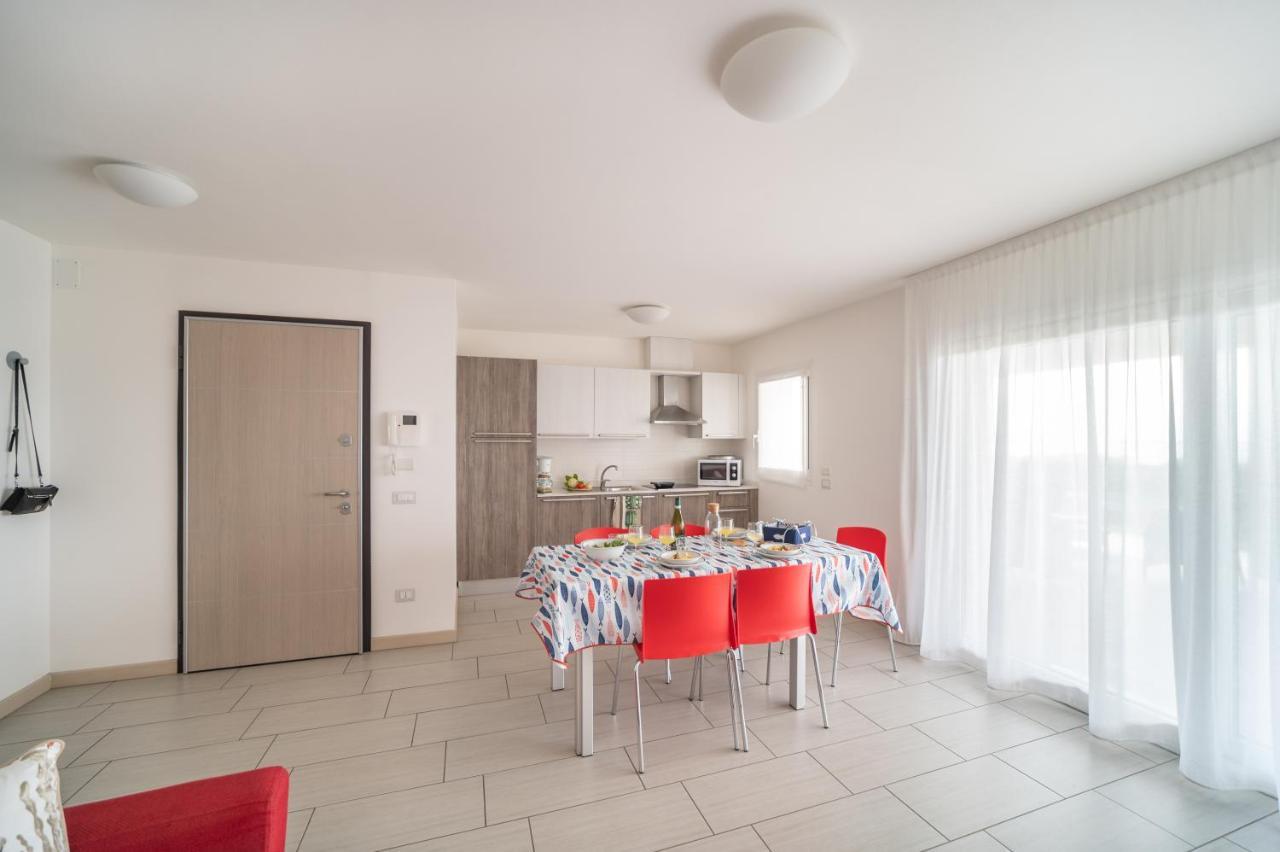 Residenza Monica Lägenhet Lignano Sabbiadoro Exteriör bild