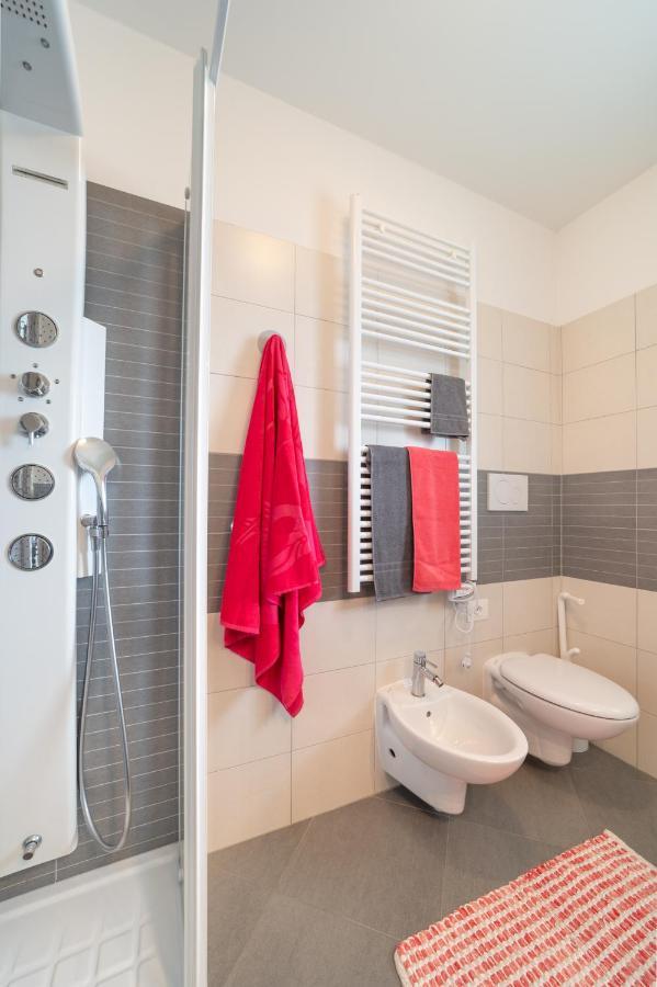 Residenza Monica Lägenhet Lignano Sabbiadoro Exteriör bild